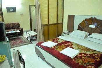 Hotel Heera International Kolkata Luaran gambar